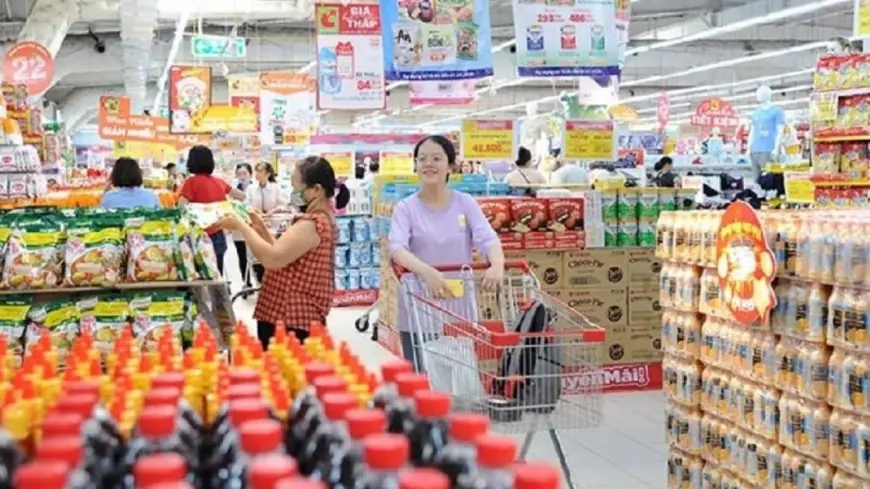 Bán lẻ hàng hóa và tiêu dùng vượt 7 triệu tỷ đồng